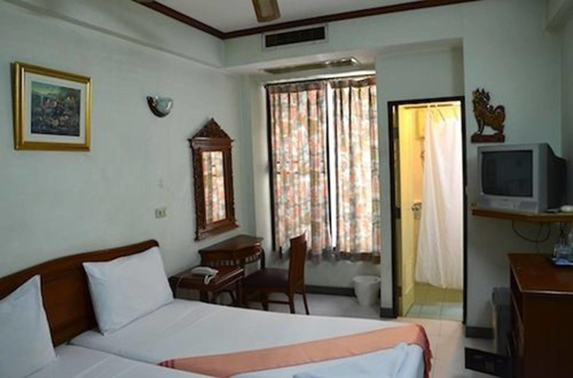 New Siam Ii - Near Siriraj Hospital Hotel Bangkok